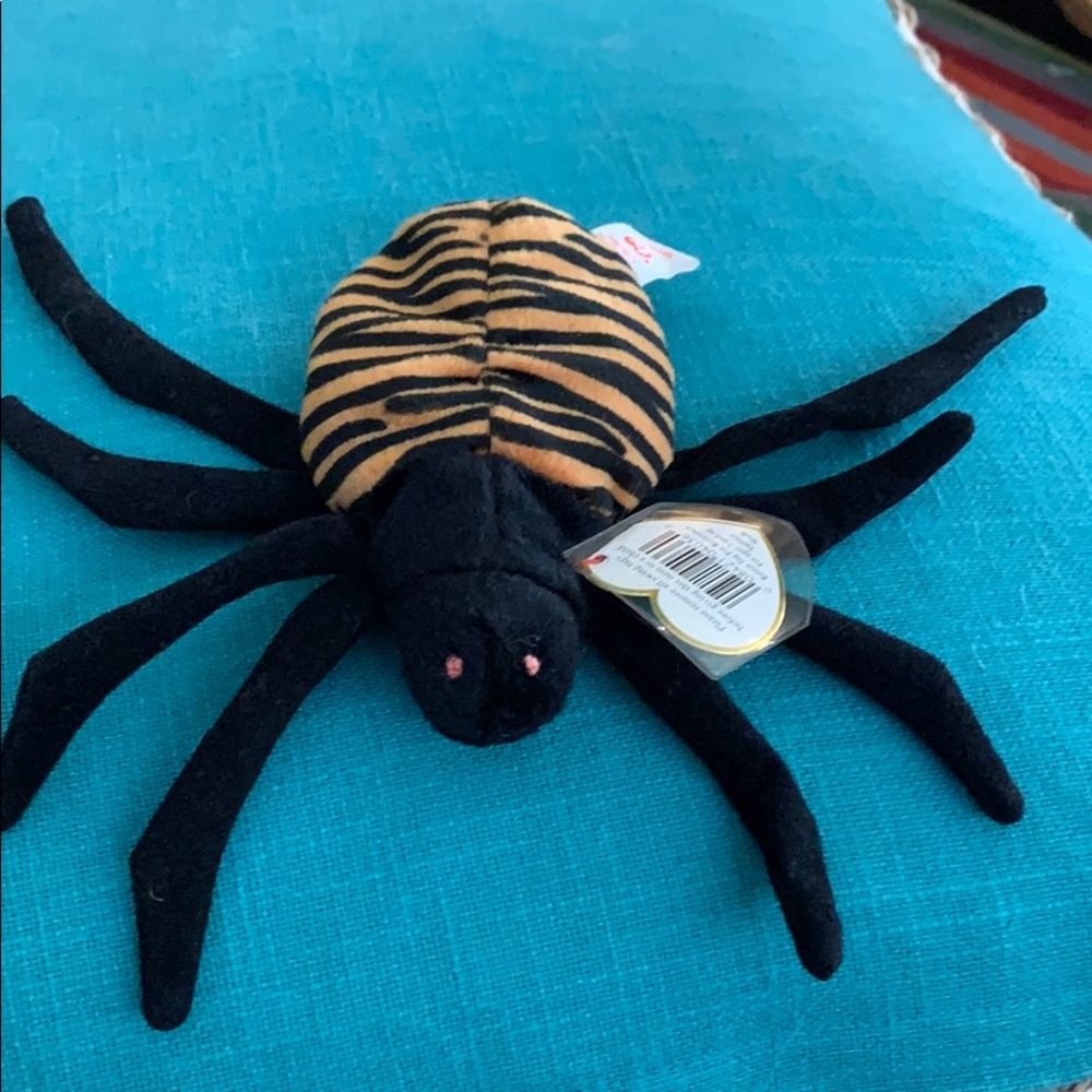 Beanie Spinner spider #4036 great for Halloween